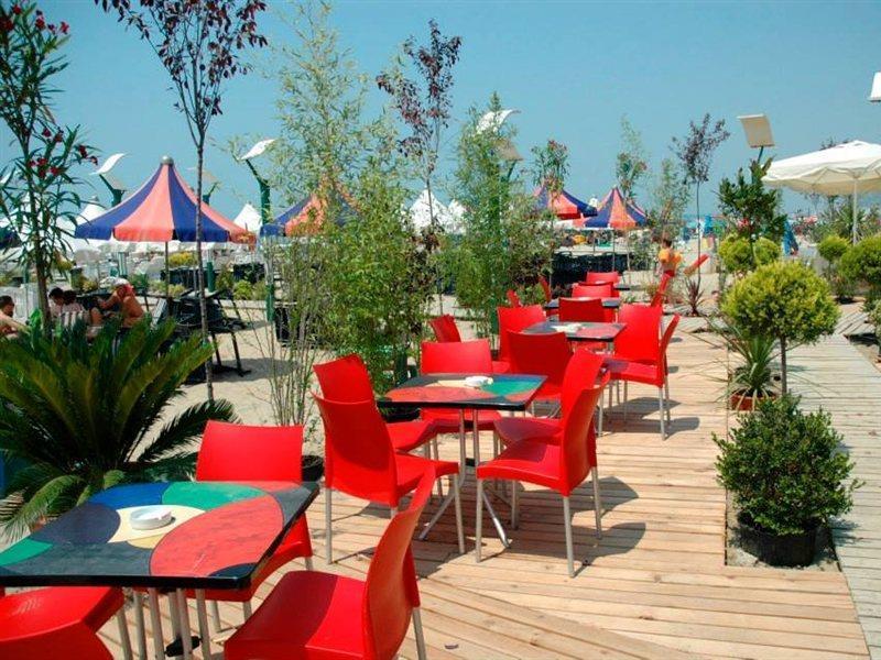 Vela Hotel Kryemedhej Экстерьер фото